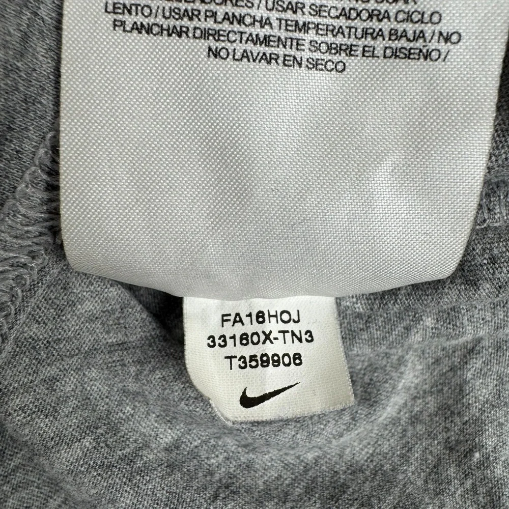 Nike item tennessee